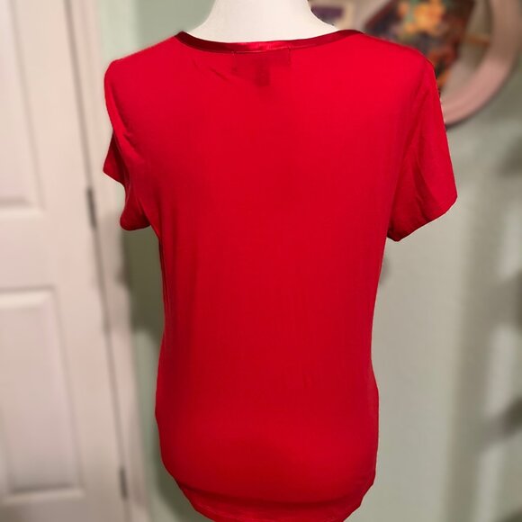 Basic Red Tee, Banana Republic, Size M - Picture 3 of 5